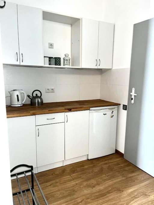 Bezagenta Centrum3 Studio Wi-Fi Great Location! Warszawa Zewnętrze zdjęcie